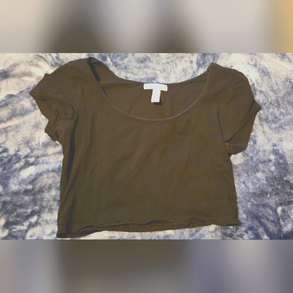 Black crop top